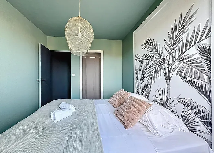 דירה Pour 8 Personnes Et 5 Lits Galaxie קלרמונט-פרנד